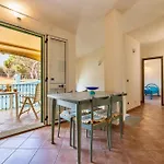 House 8 Beds Overlooking A Pine Forest At Just 600 Mt From The Sea Apartmán