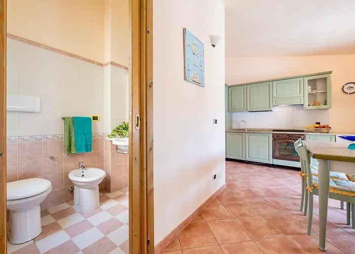 House 8 Beds Overlooking A Pine Forest At Just 600 Mt From The Sea Apartman *